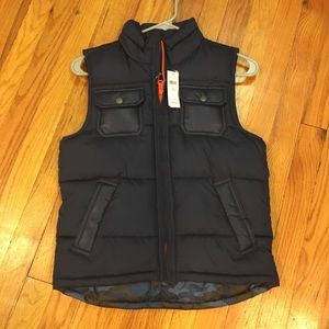 🎉Host Pick 🎉NWT Gap Puffer vest
